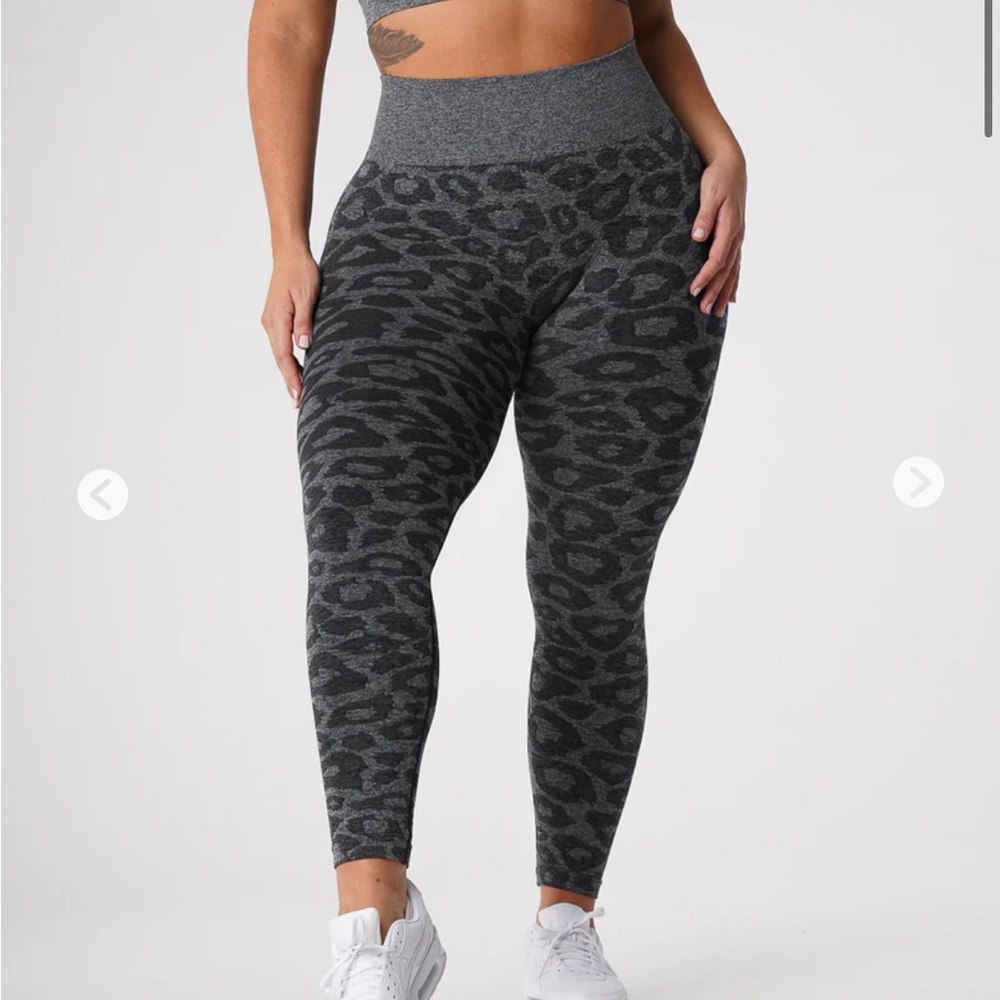 NVGTN Black Speckled Leopard Seamless Leggings